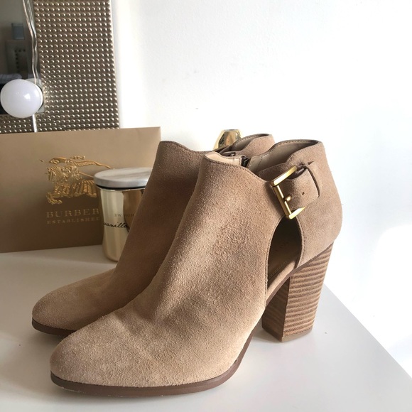 Micheal Kors Booties - Picture 2 of 3